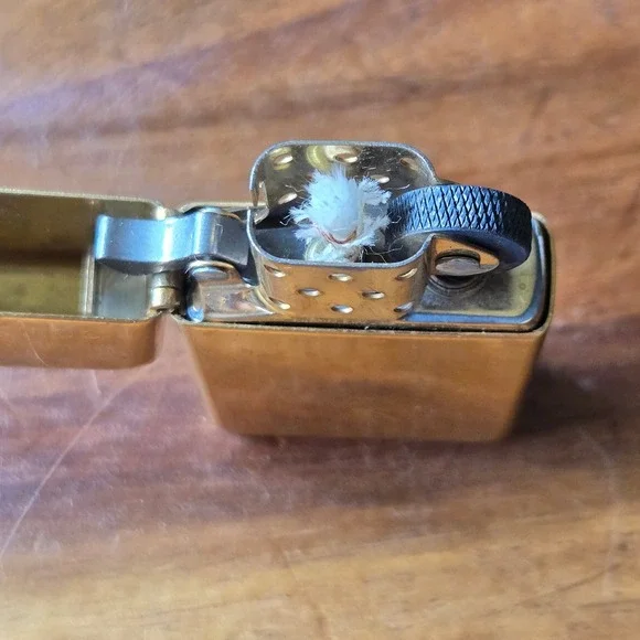 Vintage Solid Brass Slim Mini Zippo - Picture 5 of 9